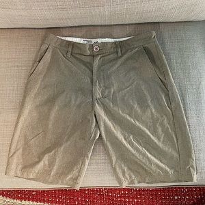 RVCA hybrid walk short